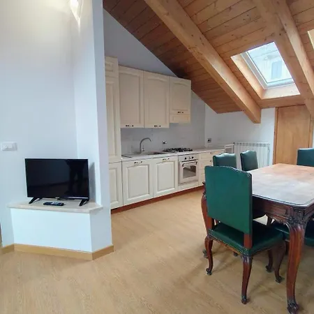 Daire Mansarda Bernini